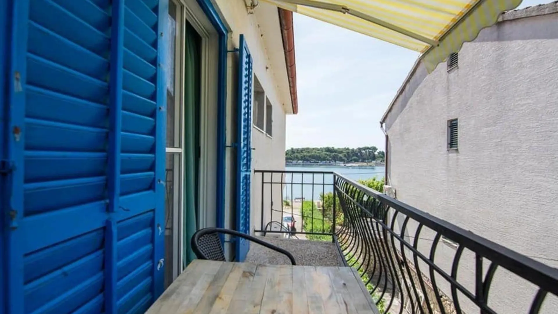 Apartment Studio Mit Herrlichem Meerblick Pasman